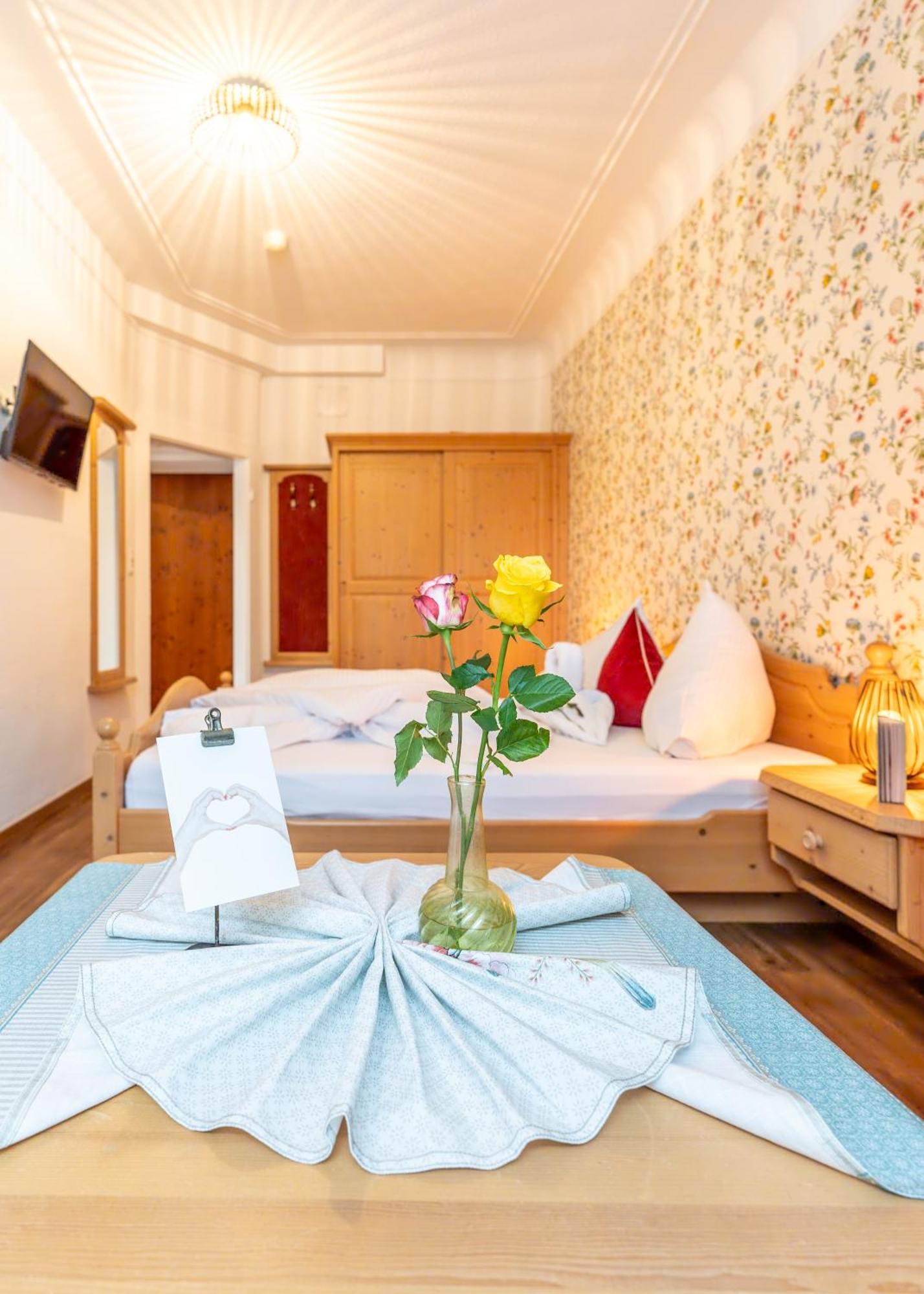 Hotel Krone Tirol Reutte Exteriér fotografie